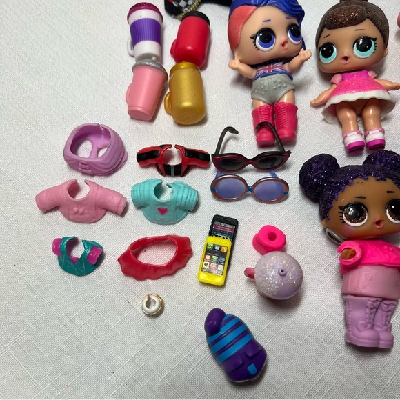 LOL Dolls with Accessories. Sunglasses. Cups. - Picture 4 of 5